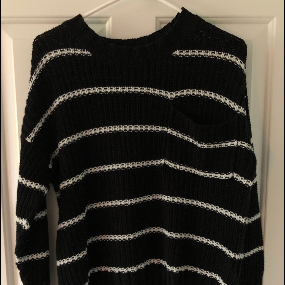 American Eagle striped sweater with pockets